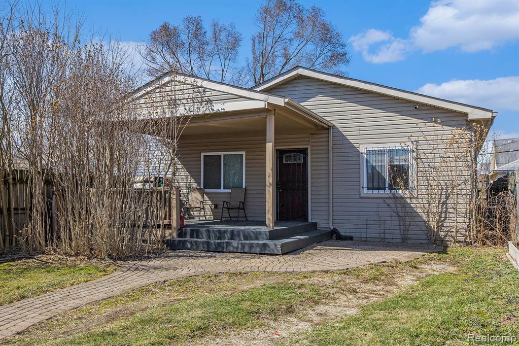 6387 ABINGTON Avenue, Detroit, MI 48228 — front exterior