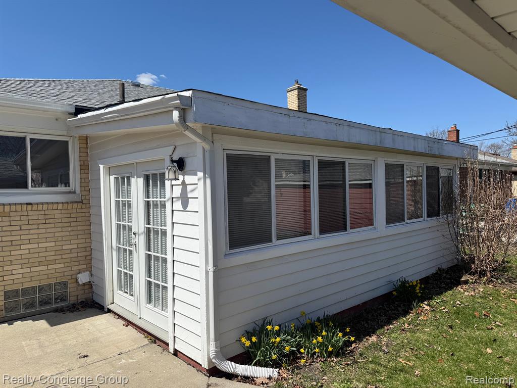 400 N LEONA Avenue, Garden City, MI — Photo 38