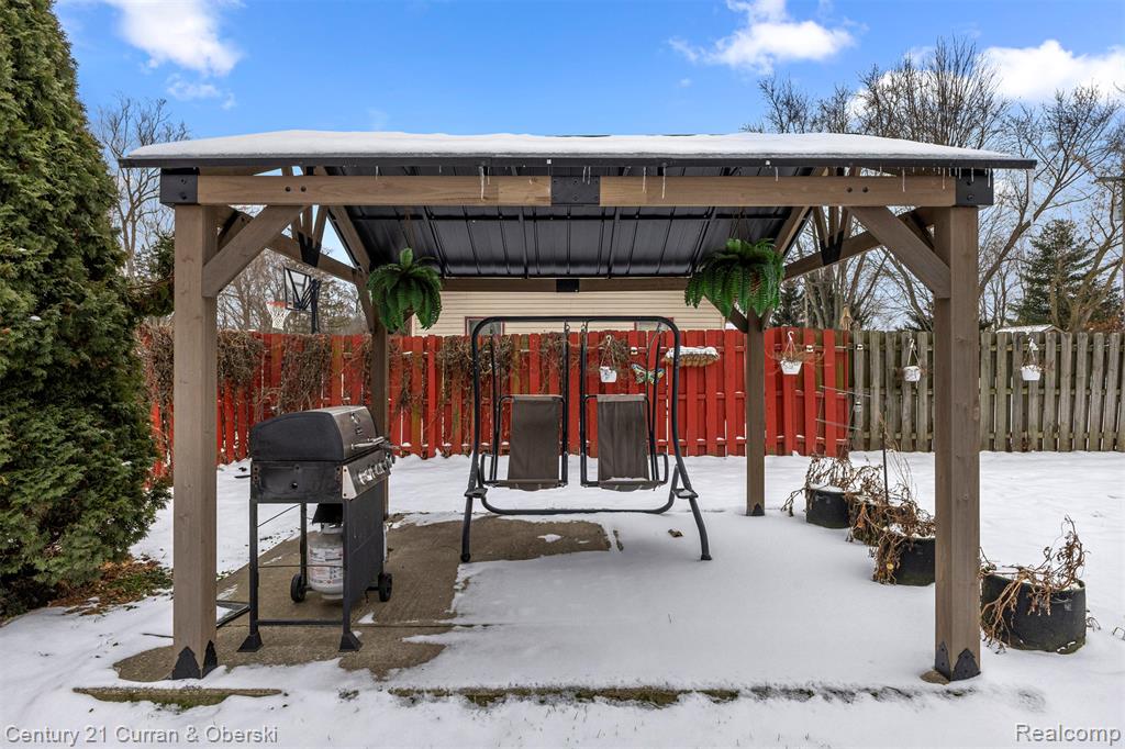 29055 Pennsylvania Road, Romulus, MI 48174 — Photo 11