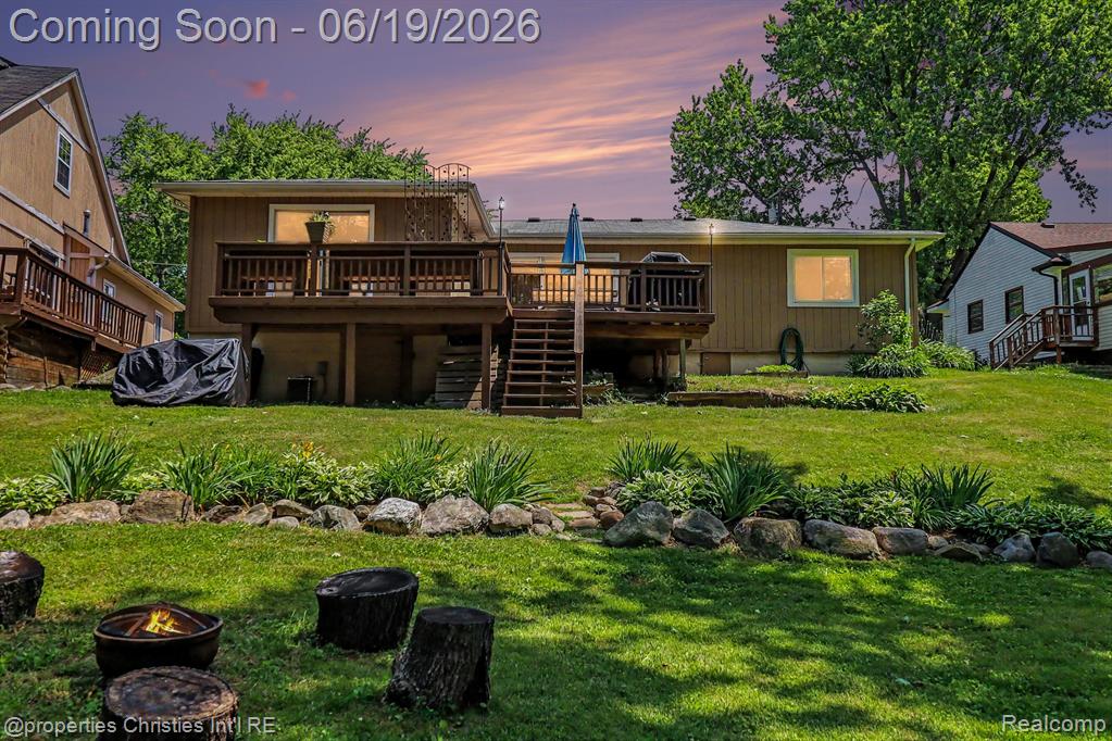 9567 Susin Lane, Clarkston, MI 48348 — Photo 33