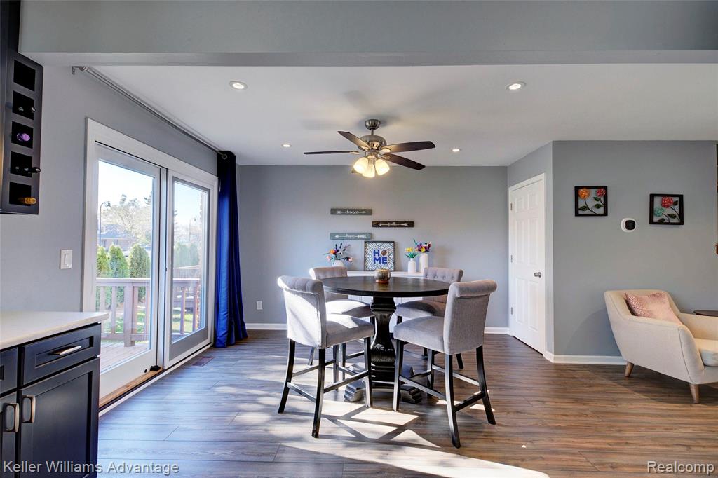 446 Oakgrove Court, Clawson, MI — Photo 4