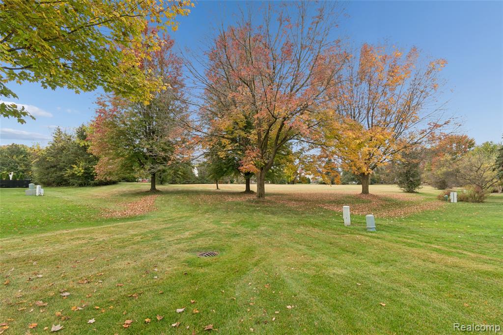 47691 Royal Pointe Drive, Canton, MI 48187 — Photo 49