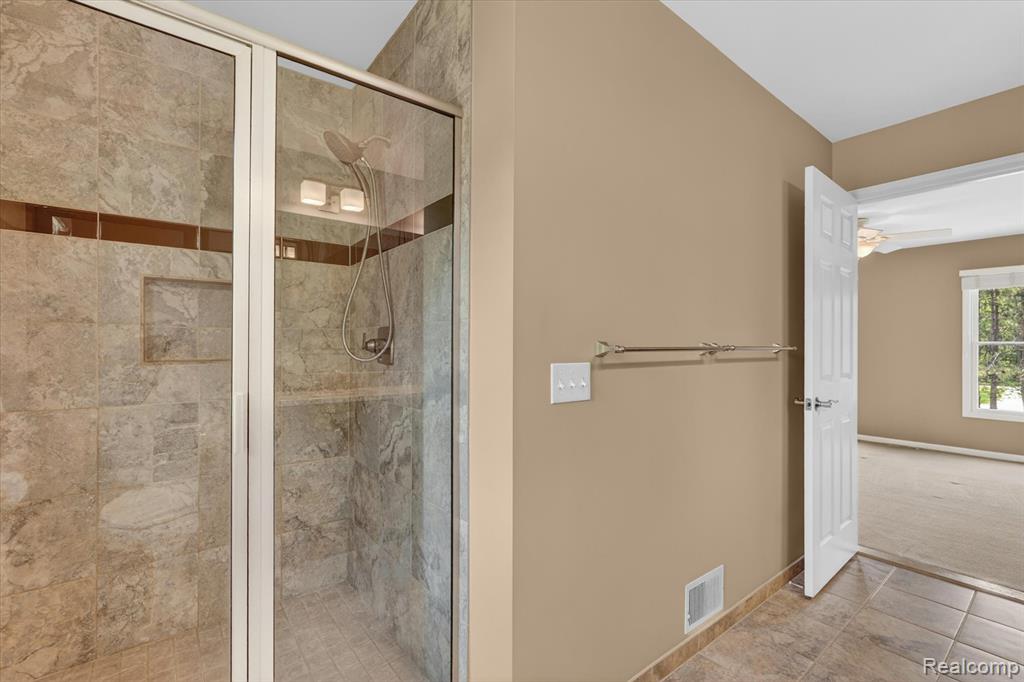 2724 Ore Valley Drive, Hartland, MI 48353 — Photo 38