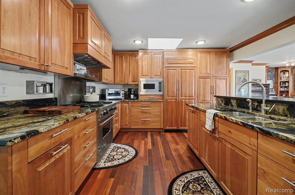 6622 Houghten Drive, Troy, MI 48098 — Photo 10