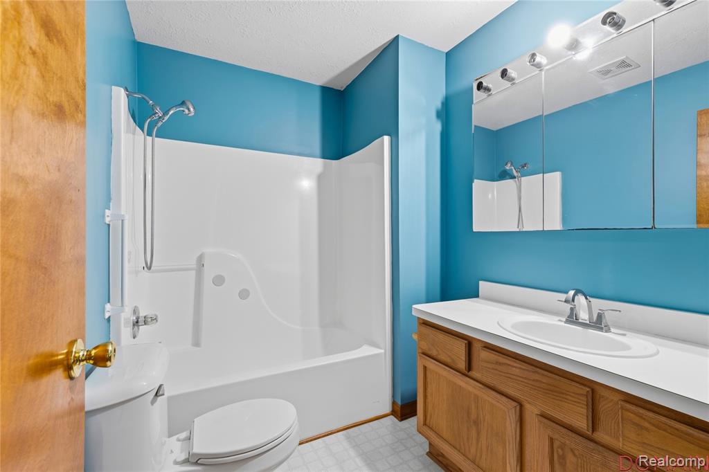 2224 Touchdown Court, 2, Ypsilanti, MI 48197 — Photo 10