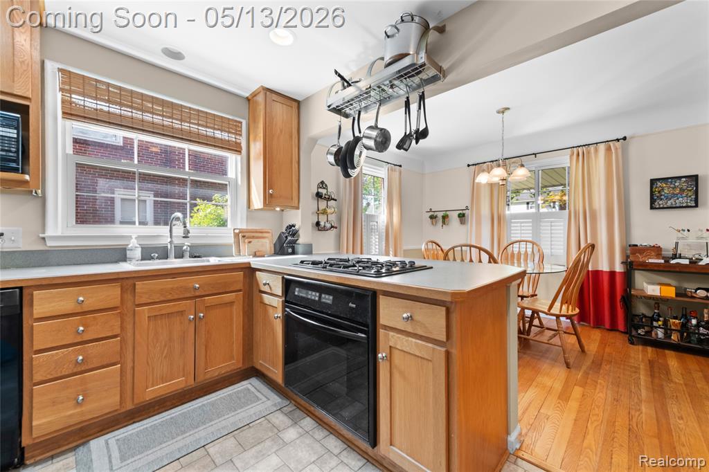 21610 Prestwick Avenue, Harper Woods, MI 48225 — Photo 16