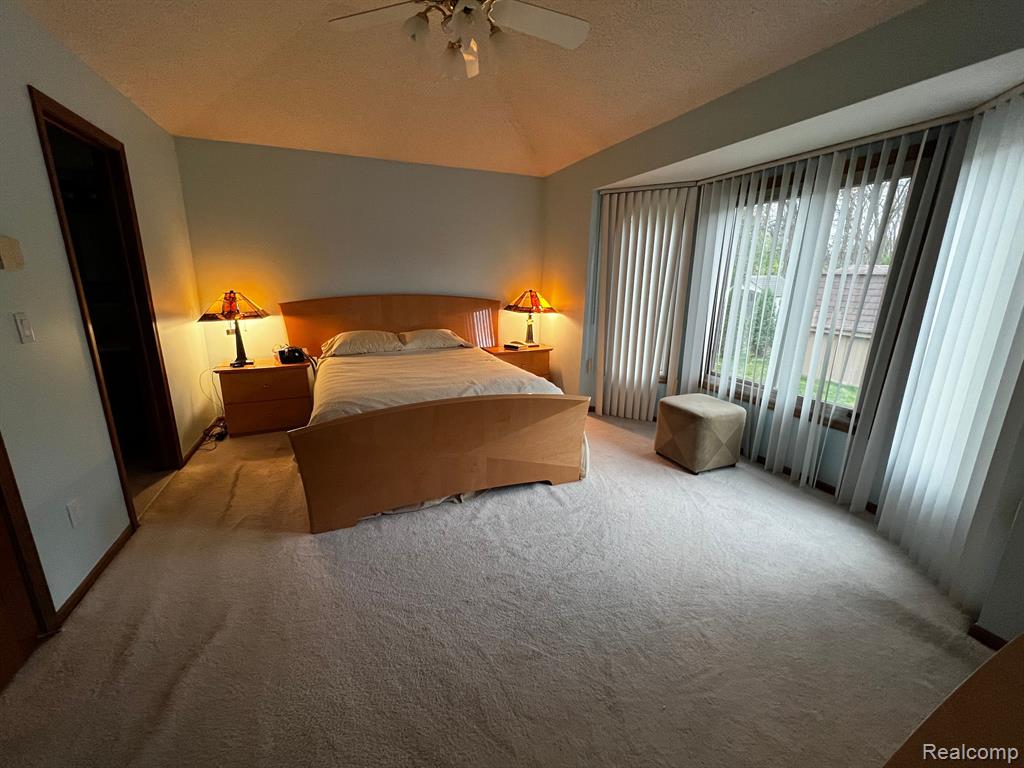 40363 DENBIGH Drive, Sterling Heights, MI 48310 — Photo 31