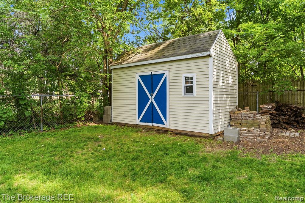 6509 Silver Lake Road, Linden, MI 48451 — Photo 43
