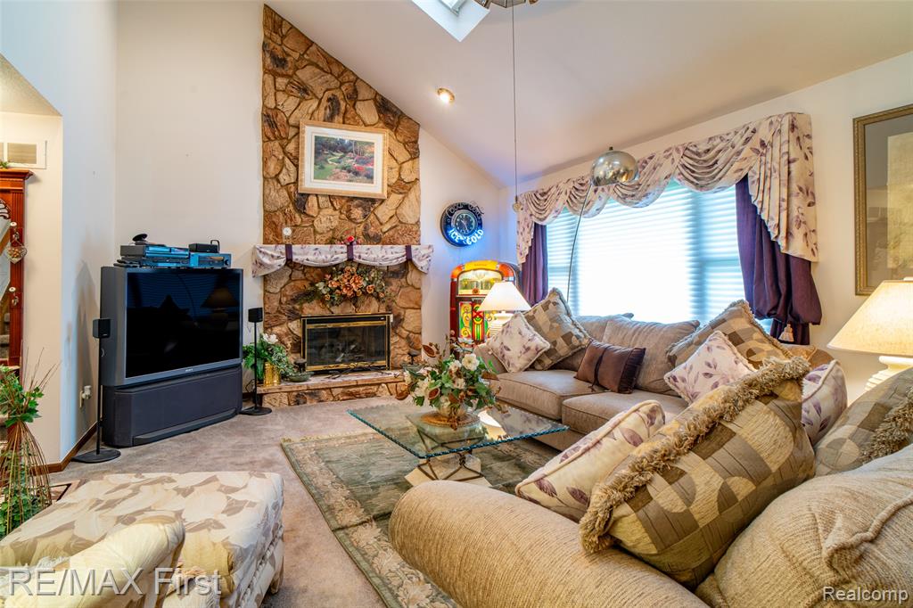 47799 Farmbrook Court, Chesterfield, MI — Photo 16