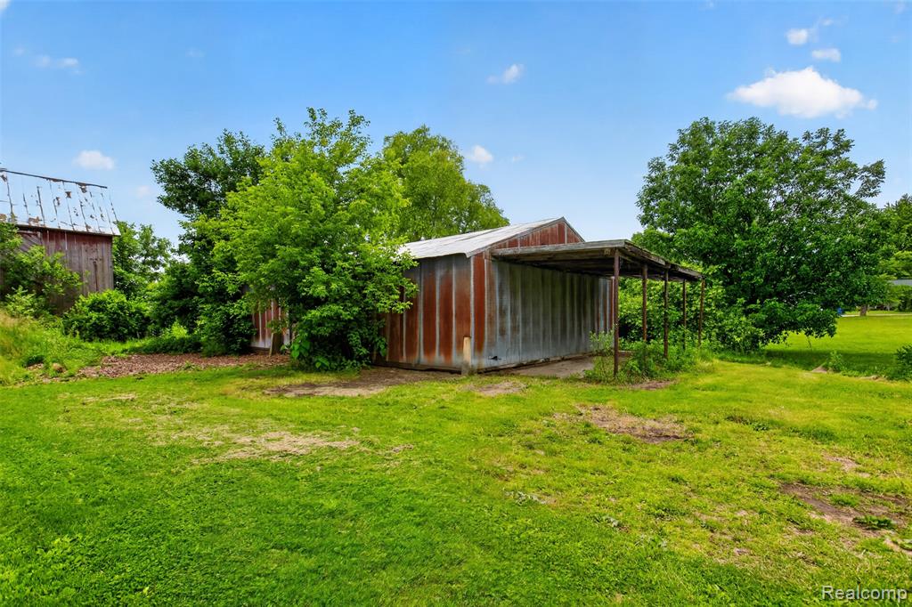 6007 Leix Road, Mayville Vlg, MI 48744 — Photo 33