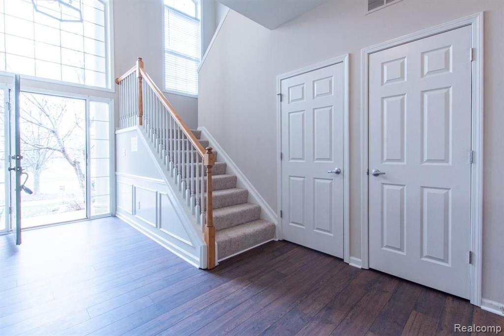 44874 Lafayette Dr., Novi, MI — Photo 10