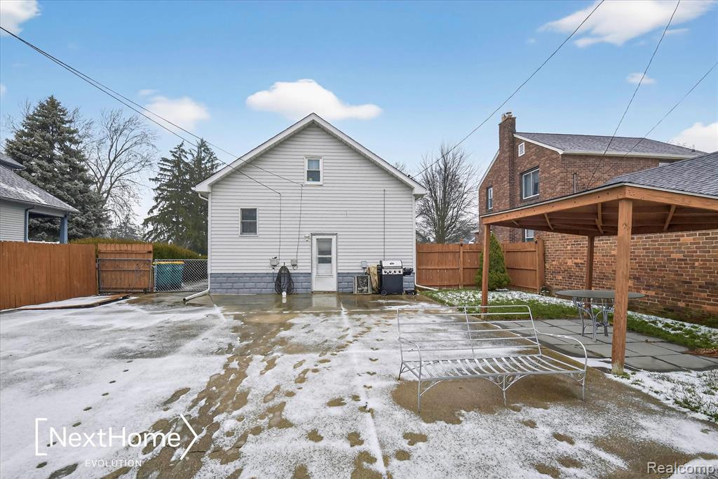 645 Riverbank Street, Wyandotte, MI 48192 — Photo 30