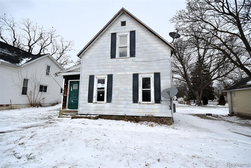 403 E King Street E, Owosso, MI 48867 — Photo 3