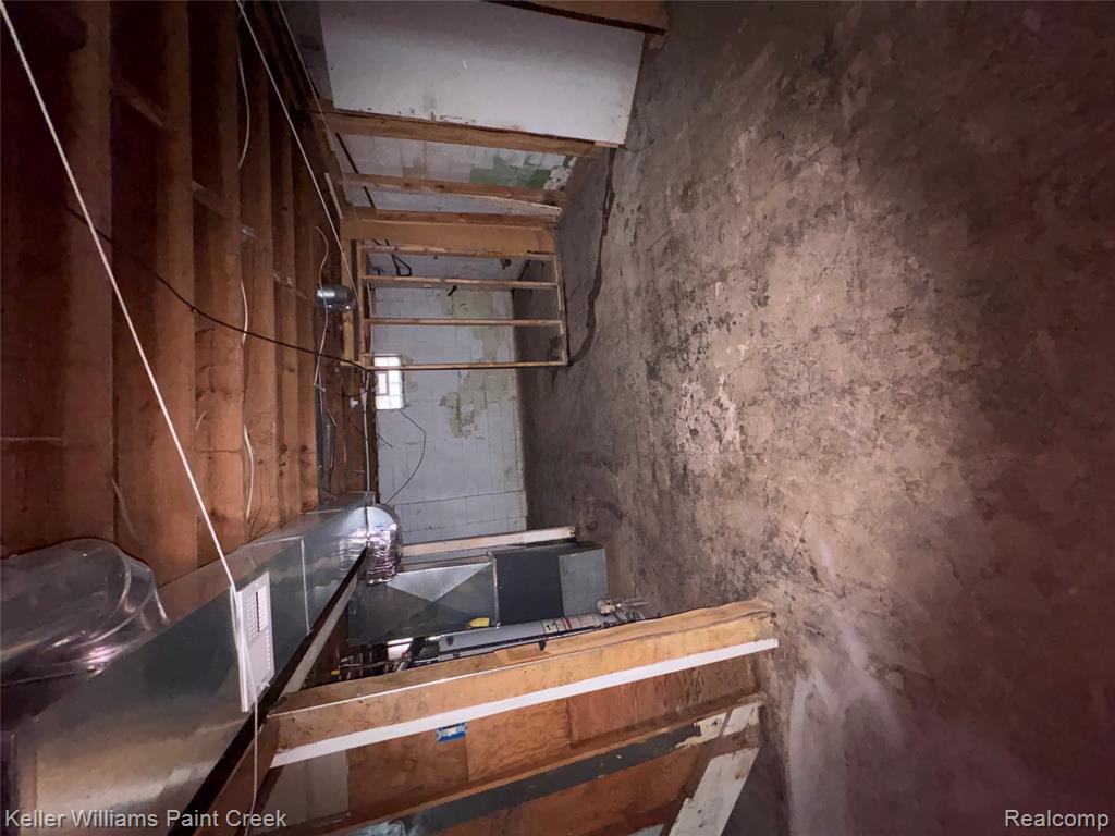 20083 Bradford Street, Detroit, MI 48205 — Photo 14