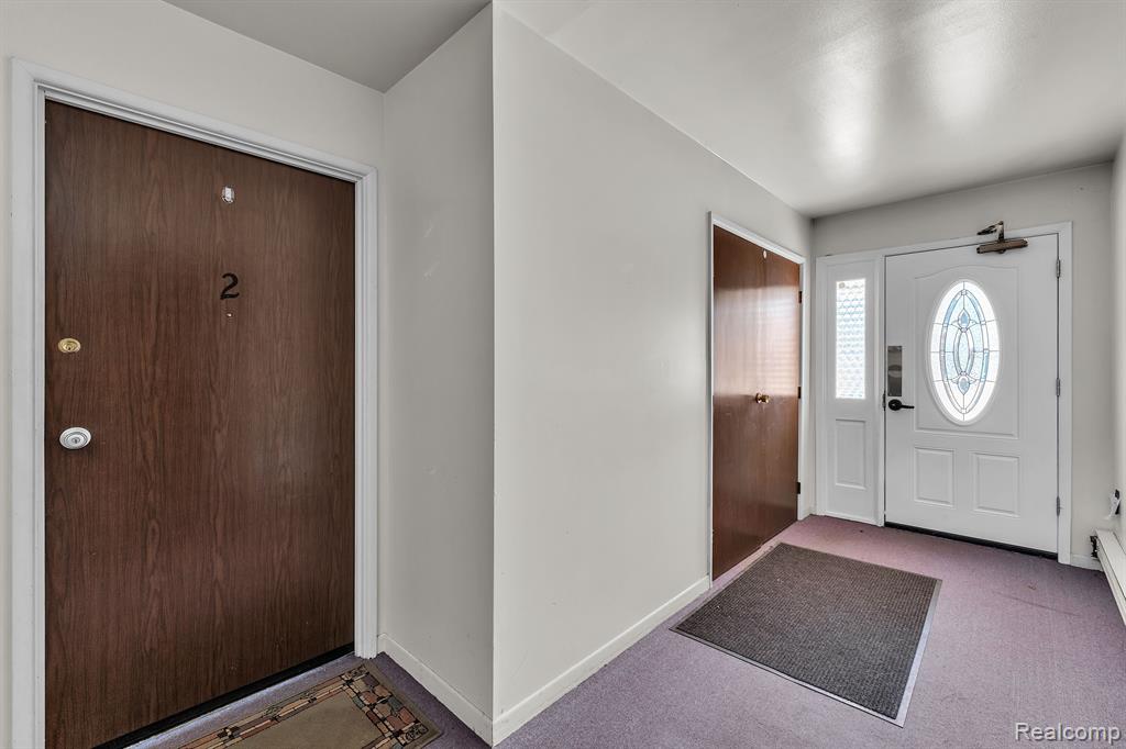 1842 COLONIAL VILLAGE Way, 2, Waterford, MI 48328 — Photo 25