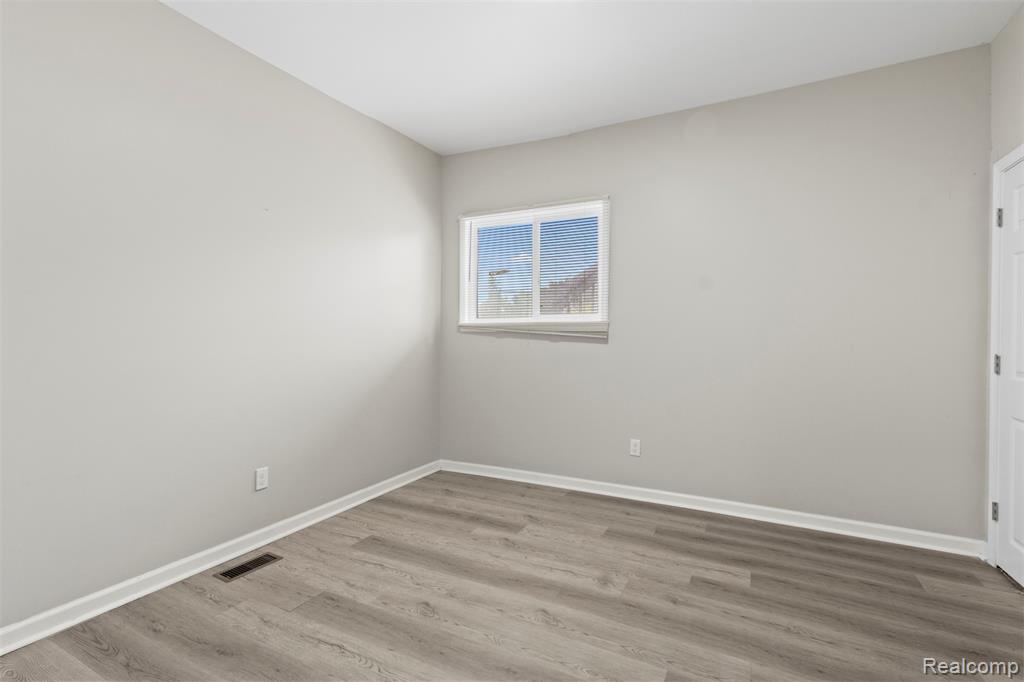 558 Marston Street, Detroit, MI 48202 — Photo 22