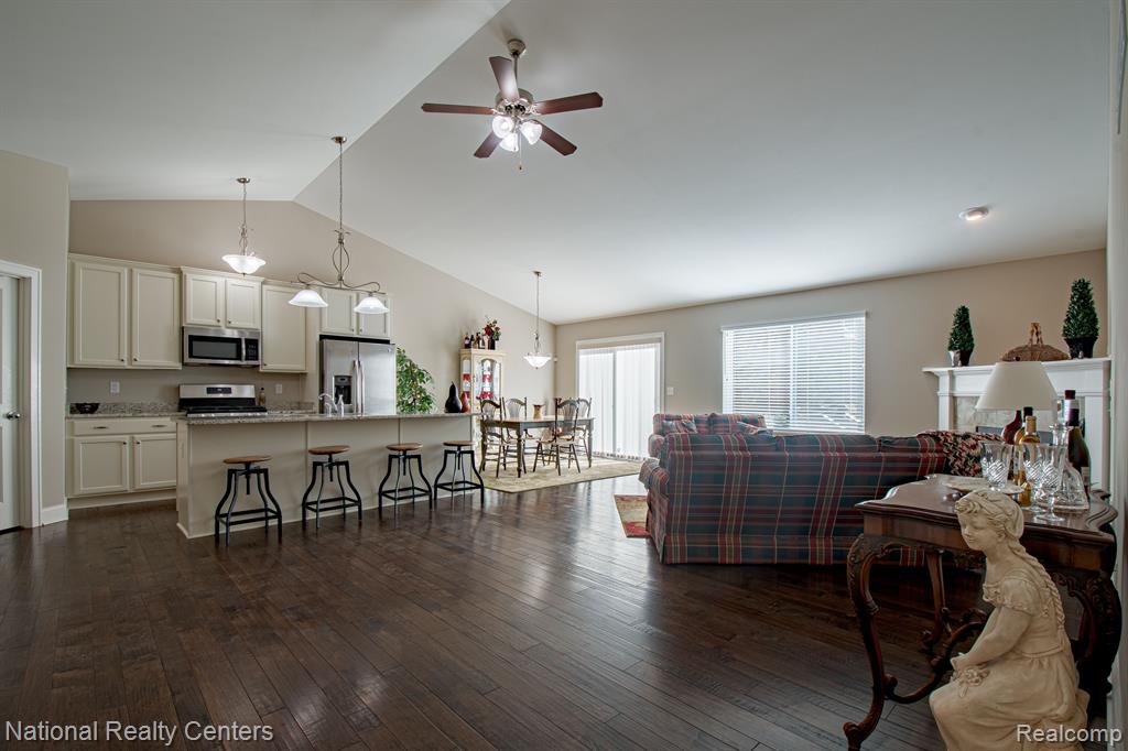 471 HOSTA, Howell, MI 48843 — Photo 15