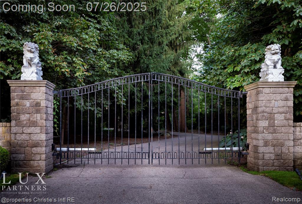 1010 LAKE SHORE Road, Grosse Pointe Shores, MI 48236 — Photo 42