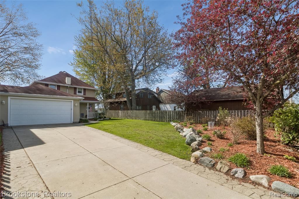 2230 Elm Street, Algonac, MI 48001 — Photo 4