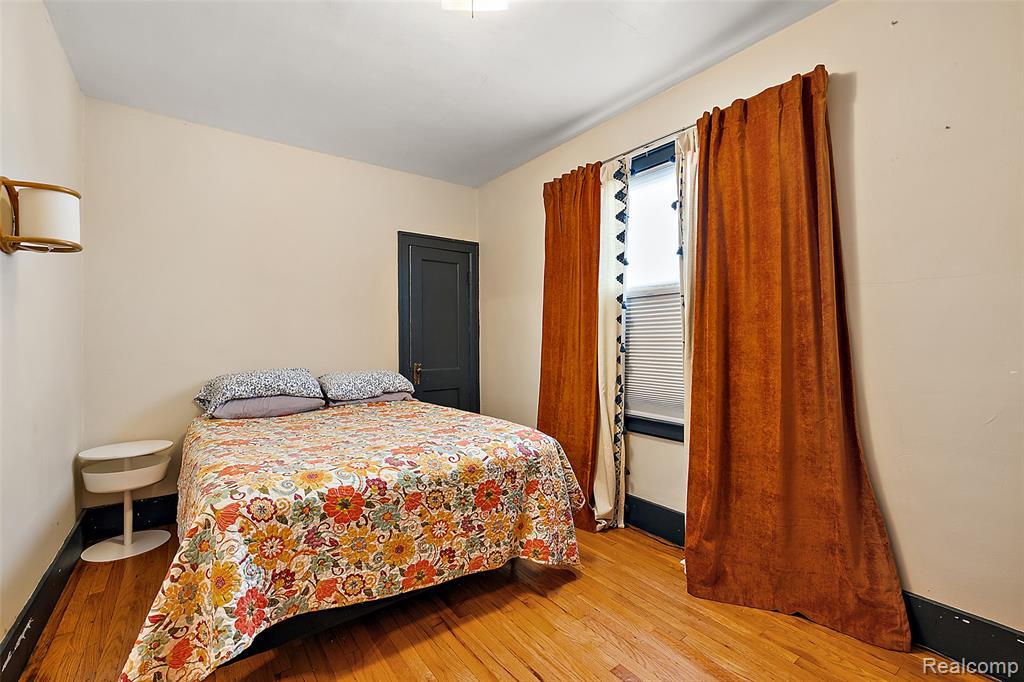 2700 Holmes Street, Hamtramck, MI 48212 — Photo 17