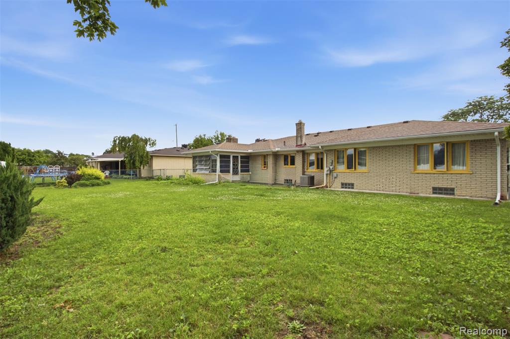 11571 Murthum Avenue, Warren, MI 48093 — Photo 28