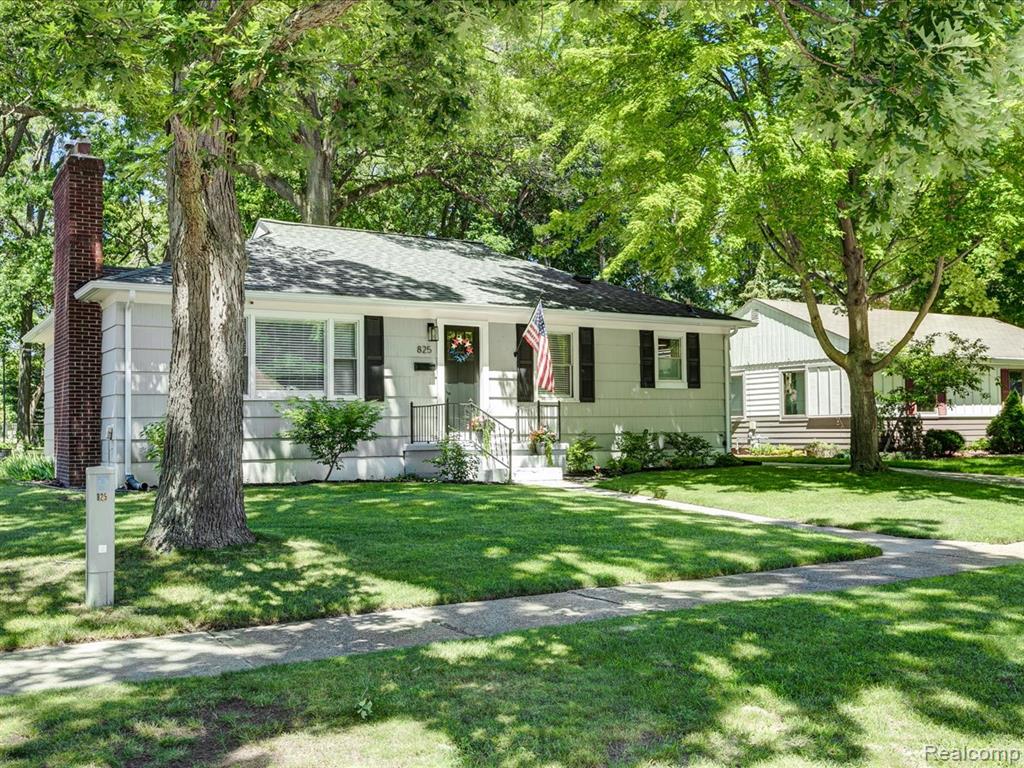 825 Sanborn Street, Port Huron, MI 48060 — Photo 2