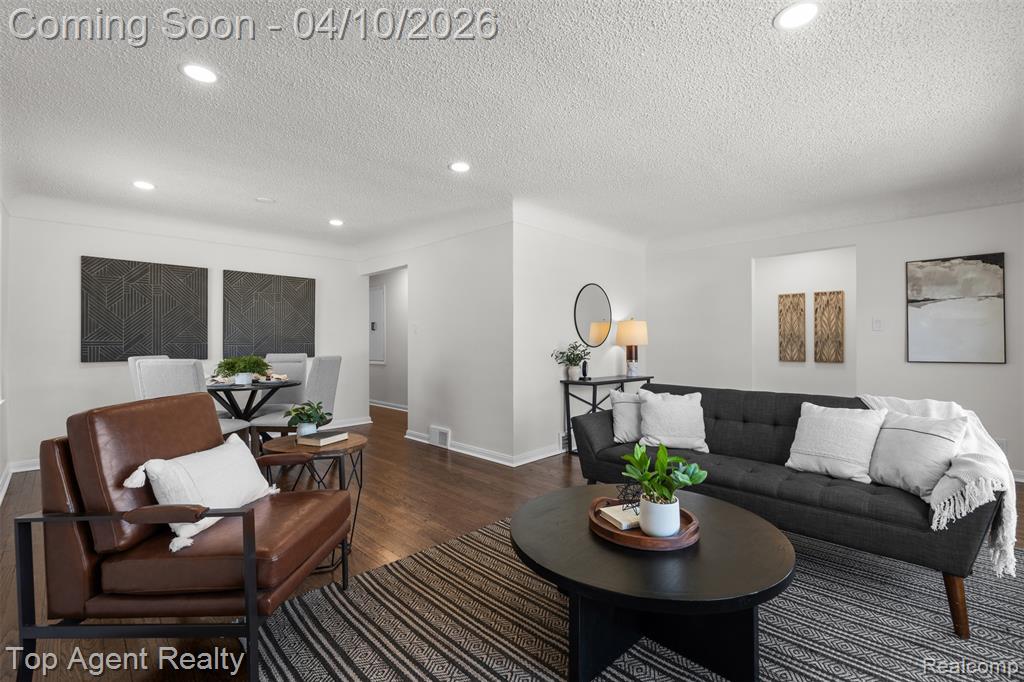 12751 Oak Park Boulevard, Oak Park, MI 48237 — Photo 10