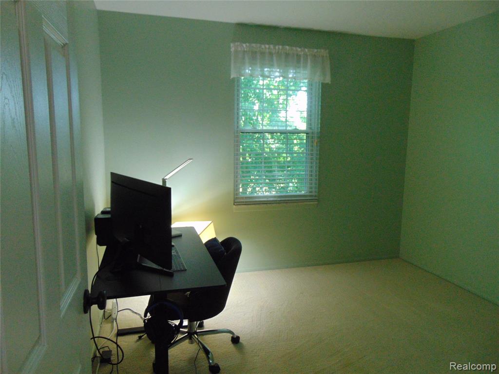 44167 Providence Drive, 326, Clinton Twp, MI 48038 — Photo 15