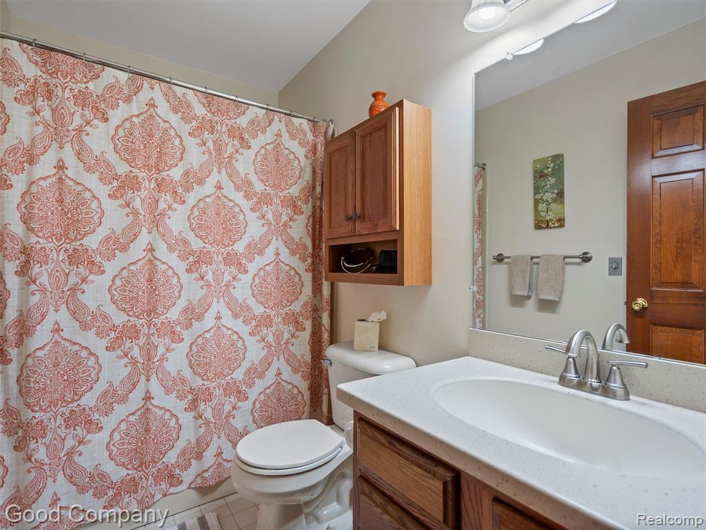 864 Challenging Trail, South Lyon, MI 48178 — Photo 21