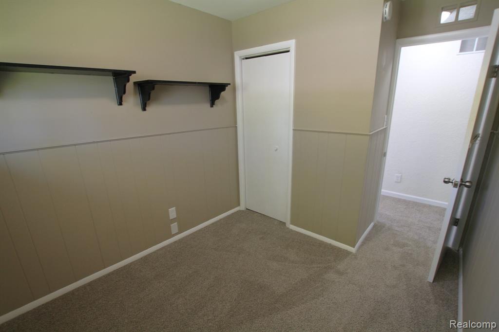 4450 VAN SLYKE Road, Flint, MI 48507 — Photo 20