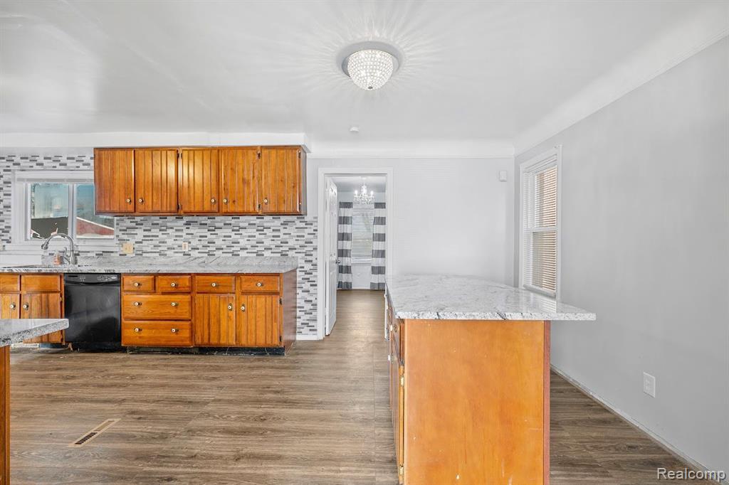 7747 APPOLINE Street, Dearborn, MI 48126 — Photo 20