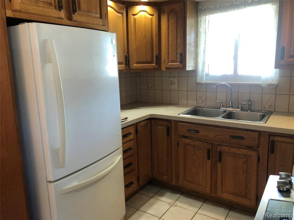 6556 Drexel Street, Dearborn Heights, MI 48127 — Photo 7