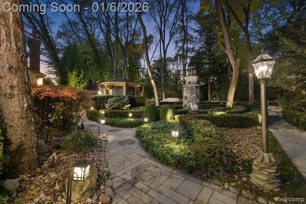 7310 Sandy Creek Lane, Bloomfield Hills, MI 48301 — Photo 73