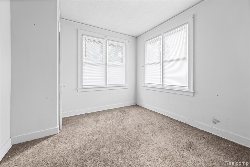 9892 Chenlot Street, Detroit, MI 48204 — Photo 12