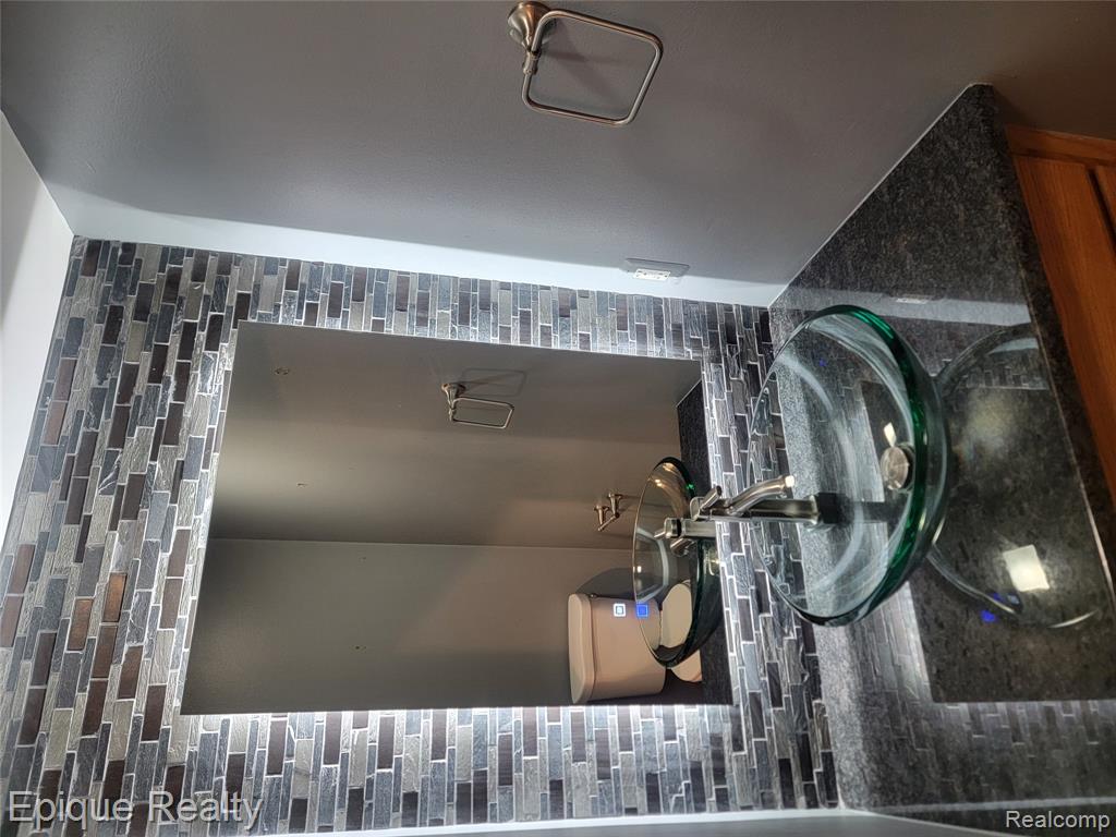 416 River Valley Drive, Marine, MI — Photo 11
