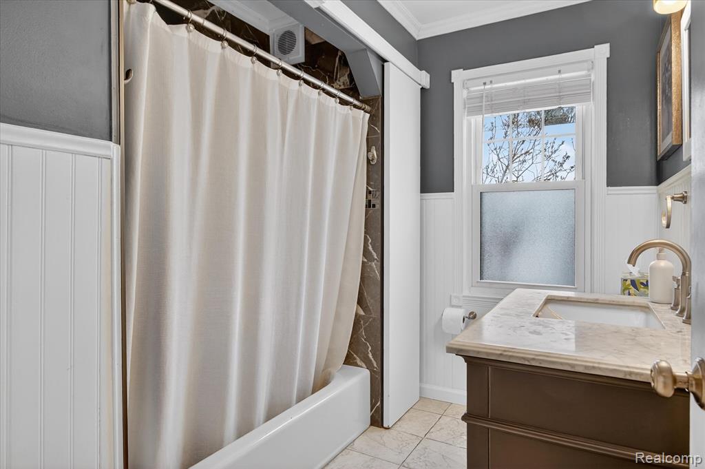 3 Adams Lane, Dearborn, MI 48120 — Photo 19
