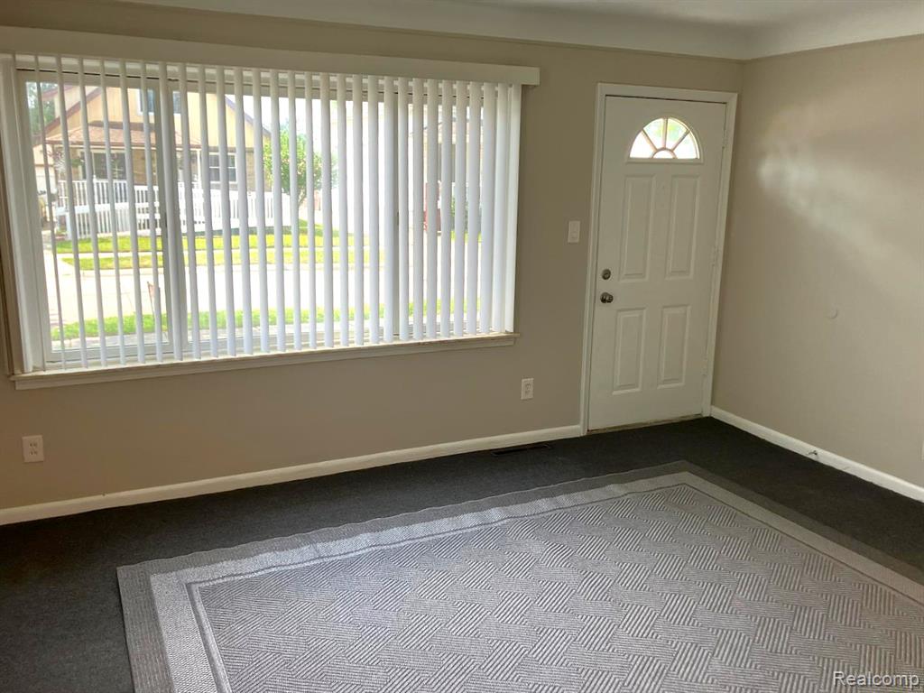 8131 THEISEN, Center Line, MI 48015 — Photo 9