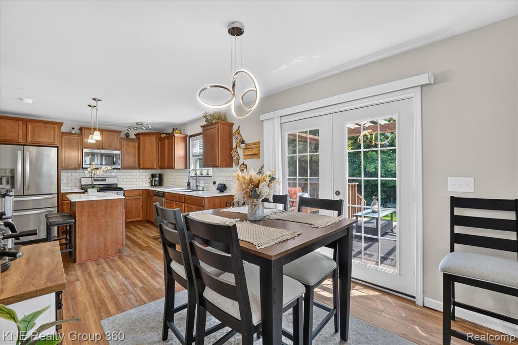 7067 Glenmeadow Court, Grand Blanc, MI 48439 — Photo 15
