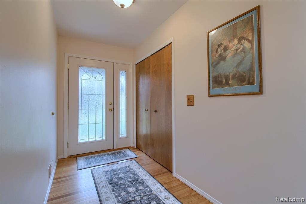 40184 LADENE Lane, Novi, MI — Photo 4