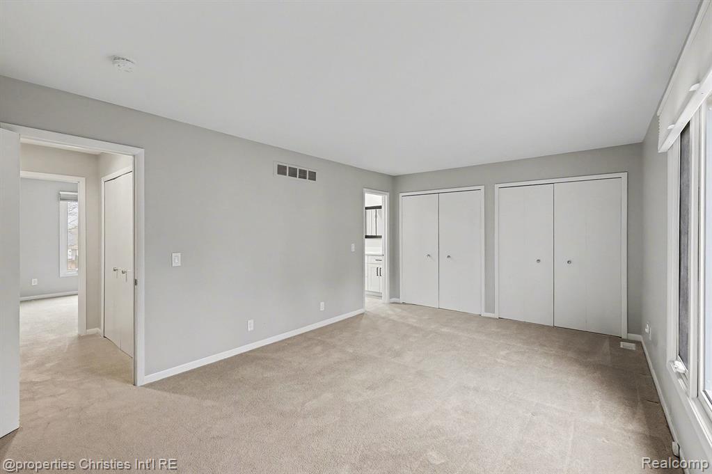 5143 Woodlands Drive, Bloomfield Hills, MI 48302 — Photo 18