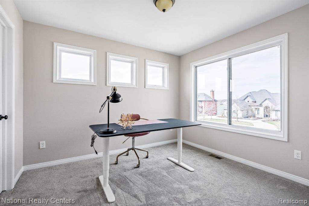 527 SOUTHSHORE Drive, Oxford, MI 48371 — Photo 41