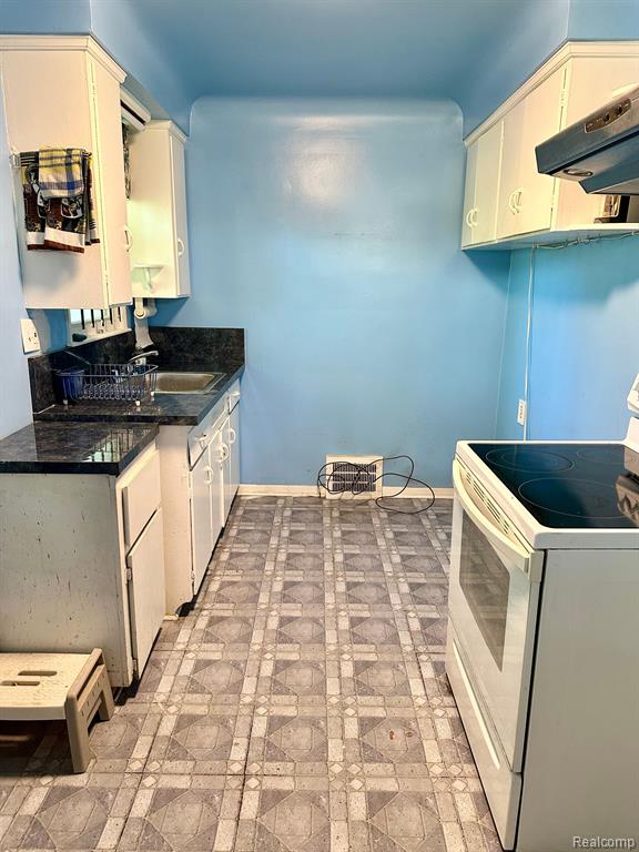 9364 OHIO Street, Detroit, MI 48204 — Photo 6