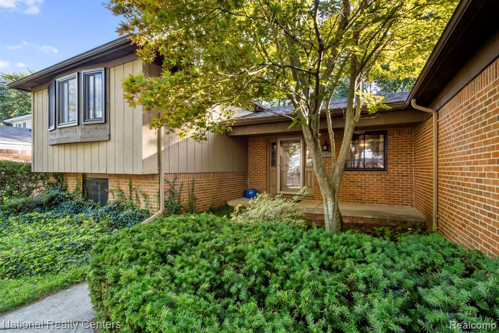 5785 Patterson Drive, Troy, MI 48085 — Photo 4