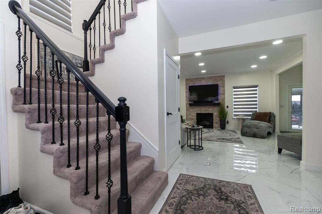 26263 Oakley Court, Brownstown, MI 48174 — Photo 2