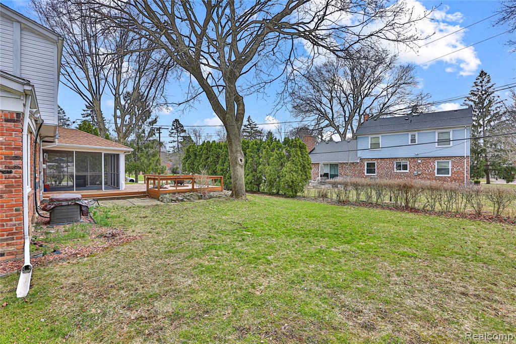 32319 Nottingwood Street, Farmington, MI 48334 — Photo 26