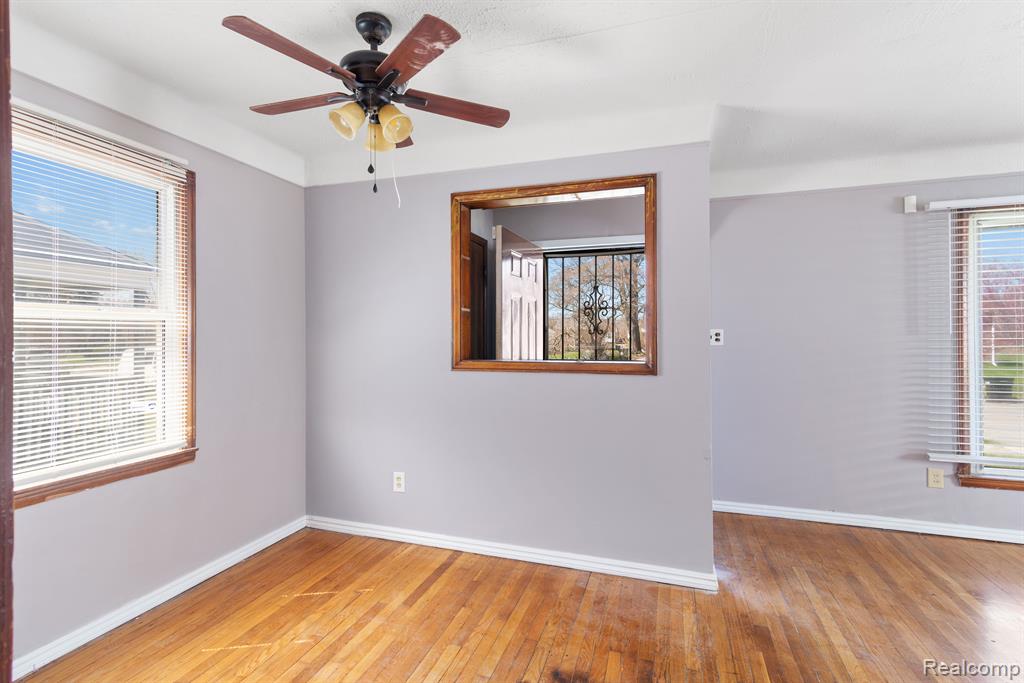 7668 HEYDEN Street, Detroit, MI 48228 — Photo 8