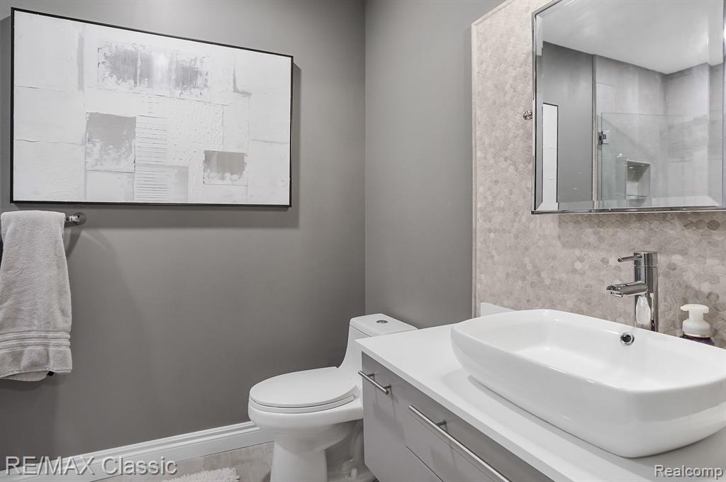 50757 CALVERT ISLE Drive, Novi, MI — Photo 61