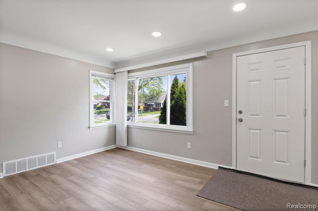 8105 BRAMELL, Redford, MI 48239 — Photo 8