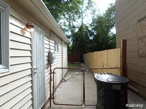 6444 AUBURN Street, Detroit, MI 48228 — Photo 2
