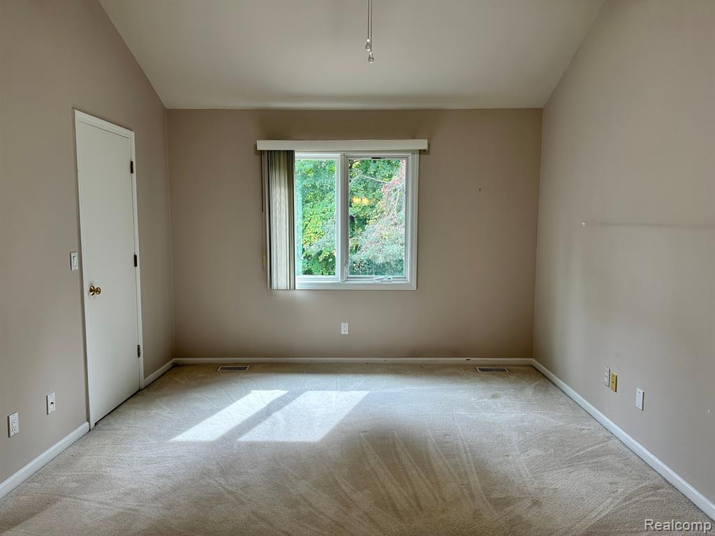 43841 ALGONQUIN Drive, Novi, MI — Photo 28